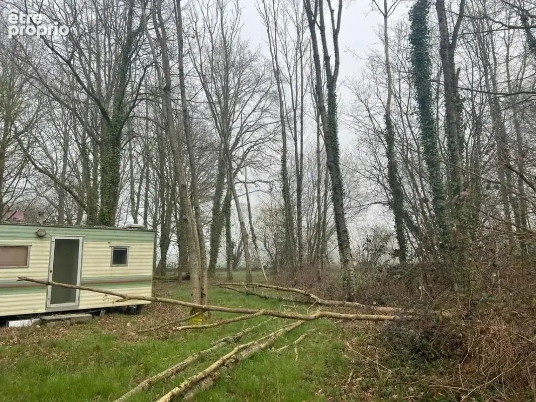 4280 m² à Courtonne-Les-Deux-Eglises  - photo 4