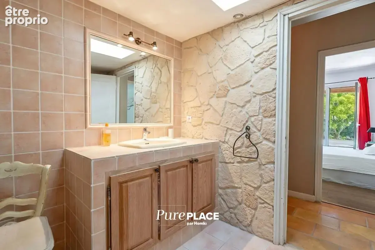 Appartement T3 de 119 m² à Saint-Paul-de-Vence 06570, Route des Serres - photo 15