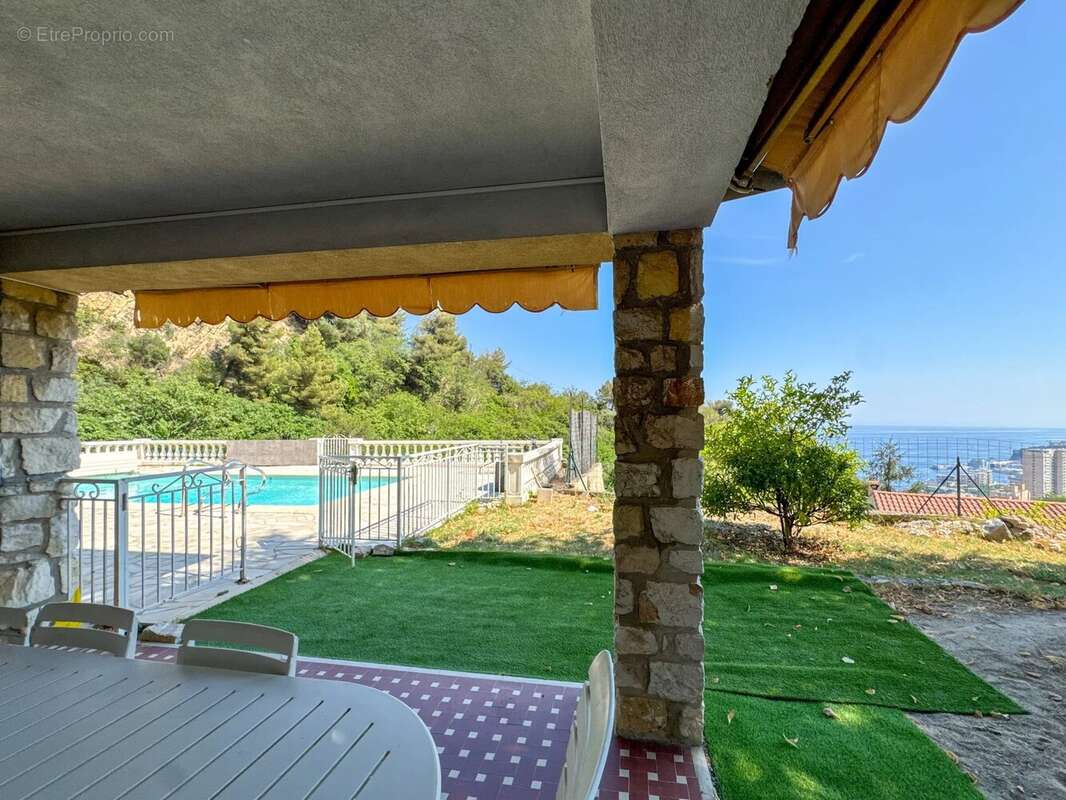 Maison à ROQUEBRUNE-CAP-MARTIN