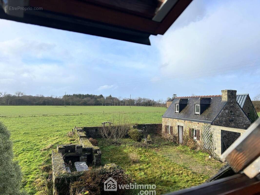 Maison 108 m² à Plouzelambre  - photo 1