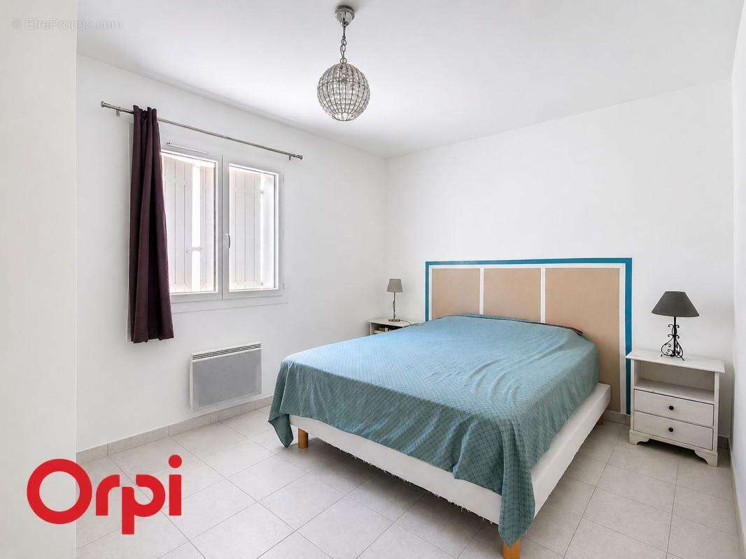 La Madrague - Saint Cyr sur mer - Maison À Vendre avec T2 - Plage à pied - Terrasses - photo 7