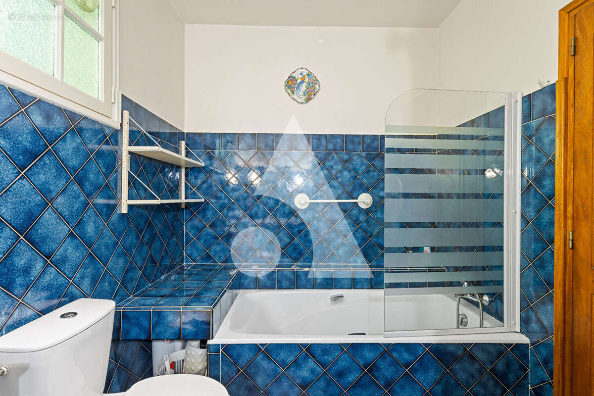 Maison à SAINT-MARC-JAUMEGARDE