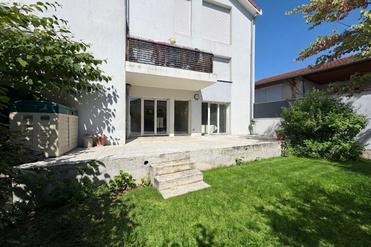 MIONS Centre - Appartement T2 - photo 11
