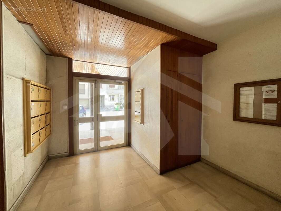 Commerce à GRENOBLE