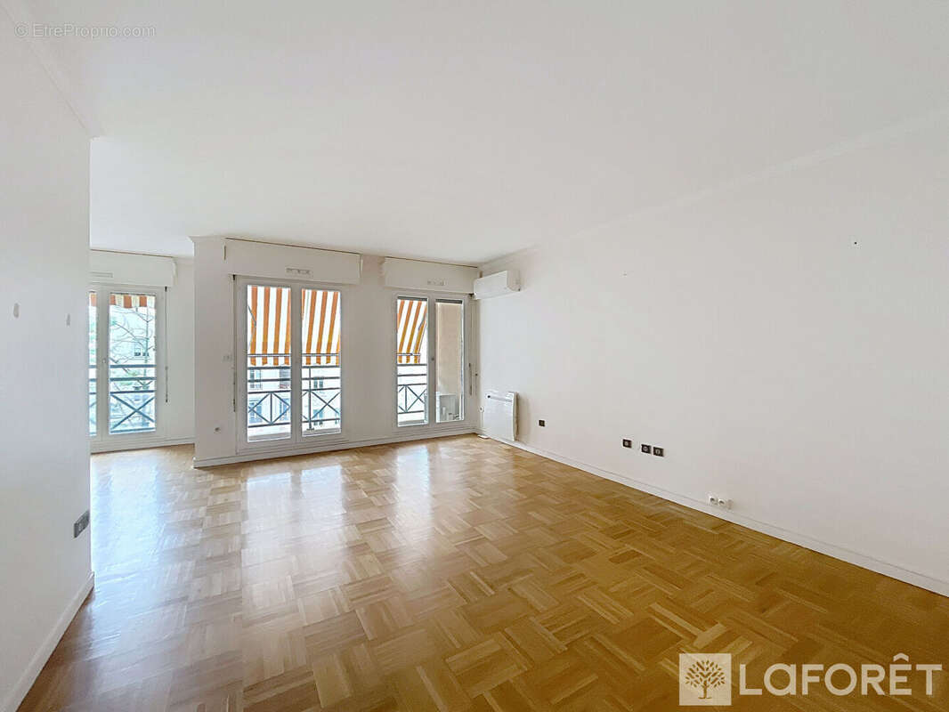 Appartement à LYON-1E
