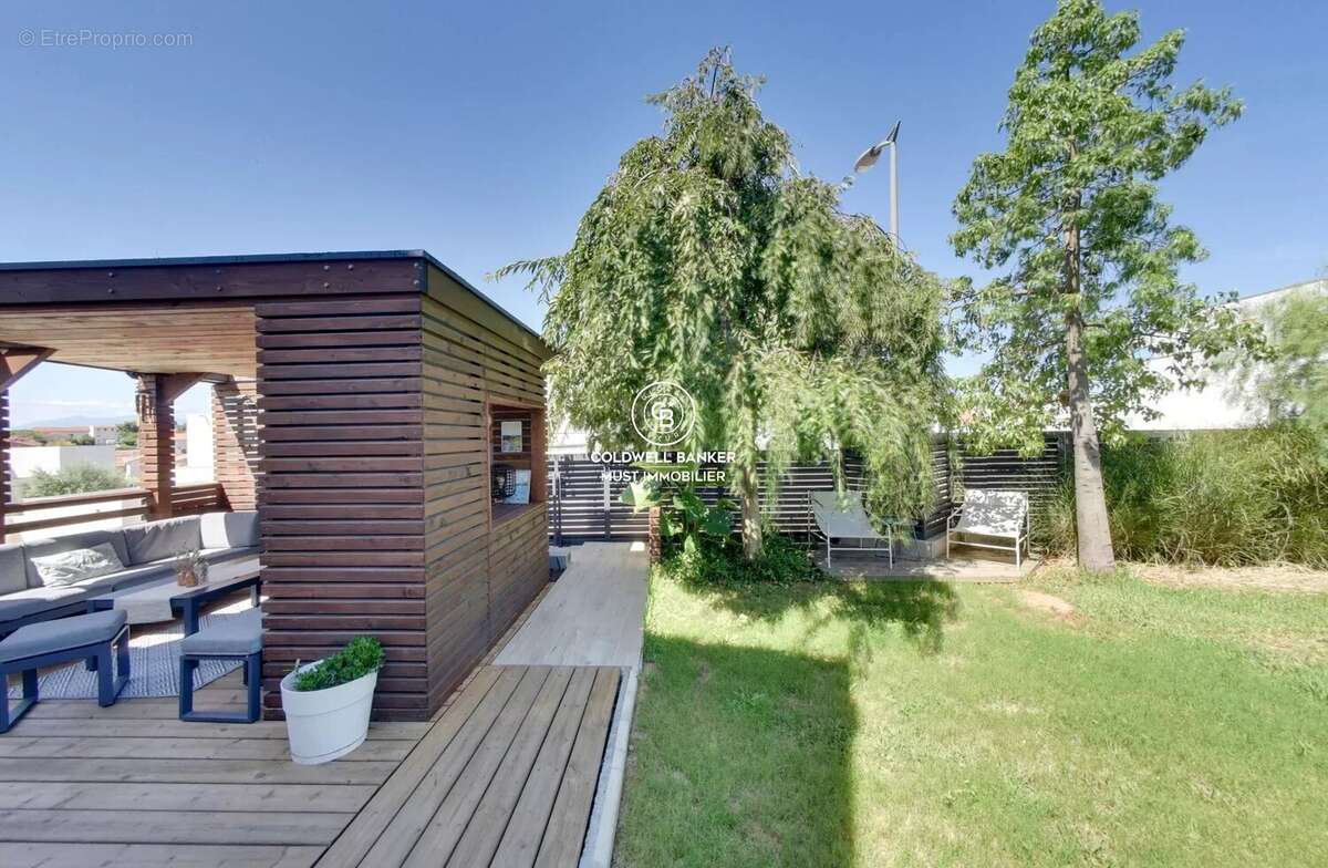 Maison à VILLENEUVE-DE-LA-RAHO