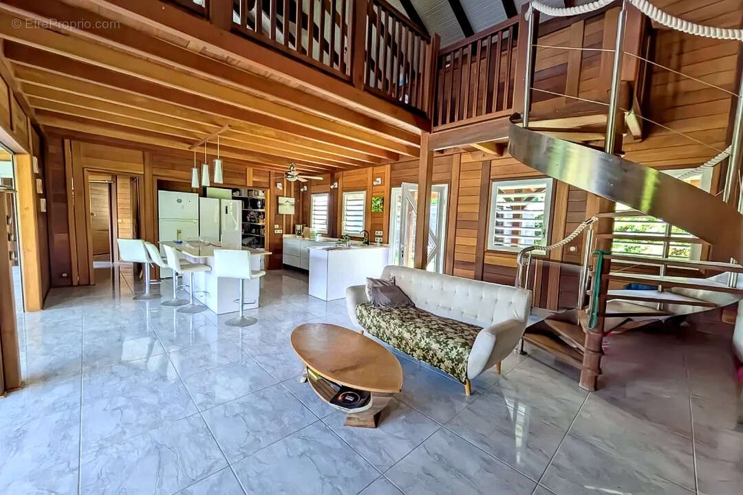 Maison à GOYAVE