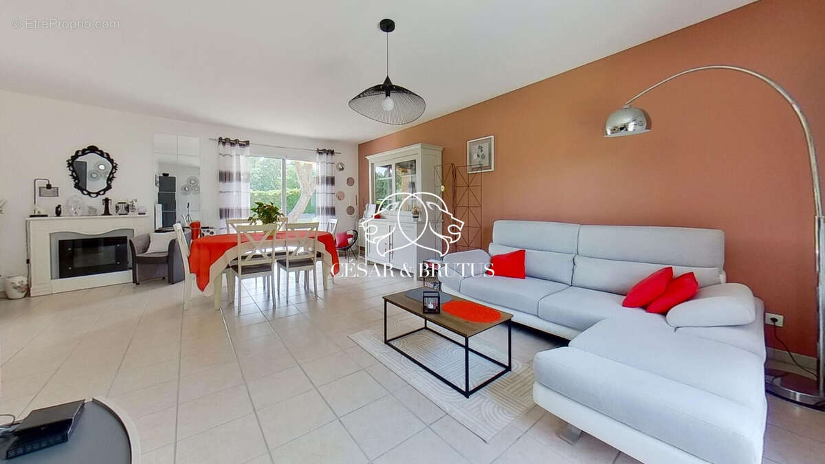 Maison à CHATILLON-SUR-CHALARONNE