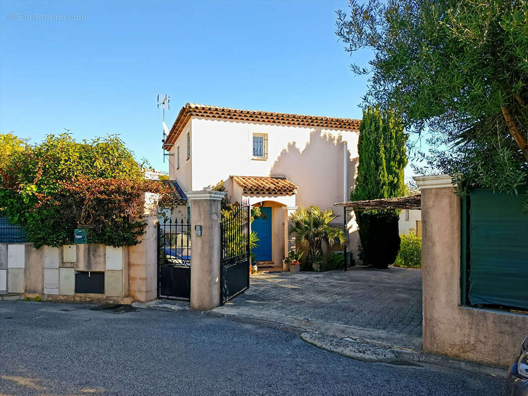 Maison à CAGNES-SUR-MER