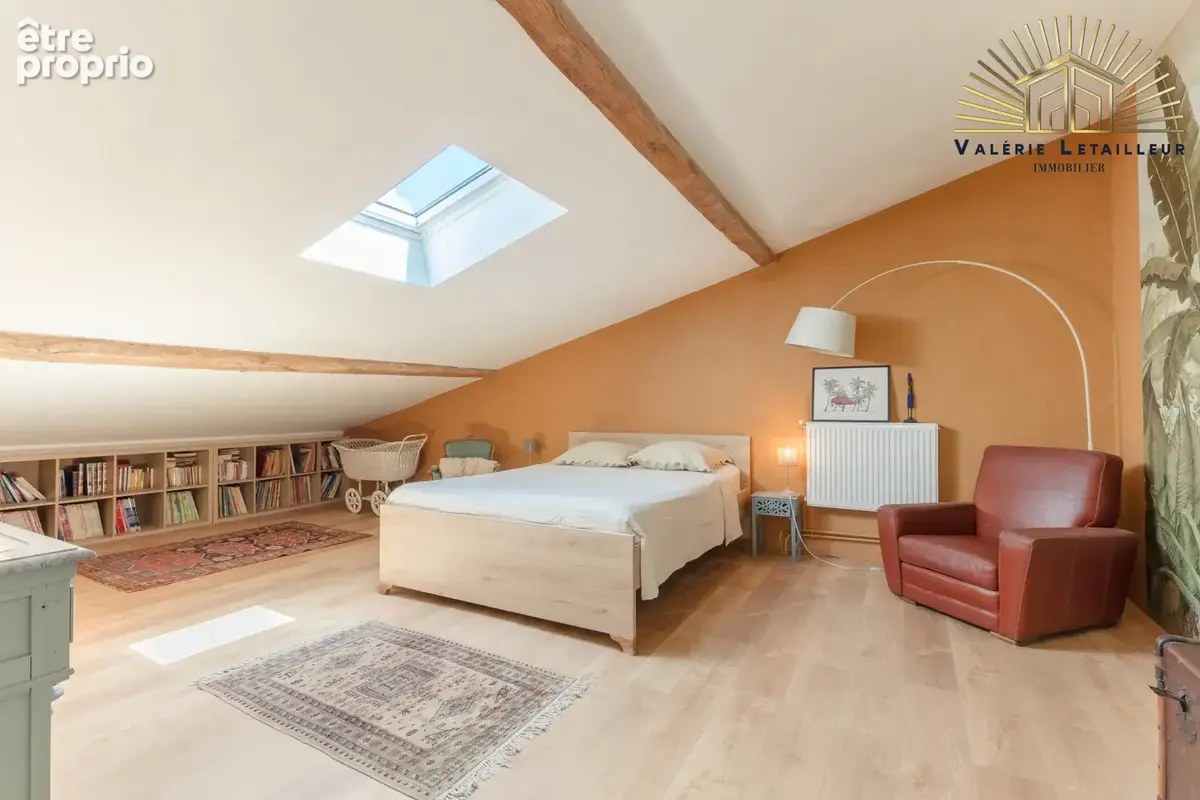 Bruges limite Le Bouscat   Une élégante maison en pierre de 302 m2 au charme préservé - photo 14