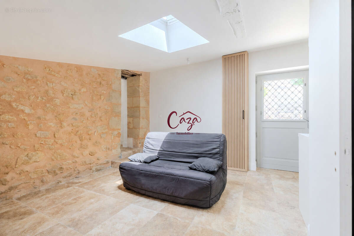 Appartement à CAMBLANES-ET-MEYNAC