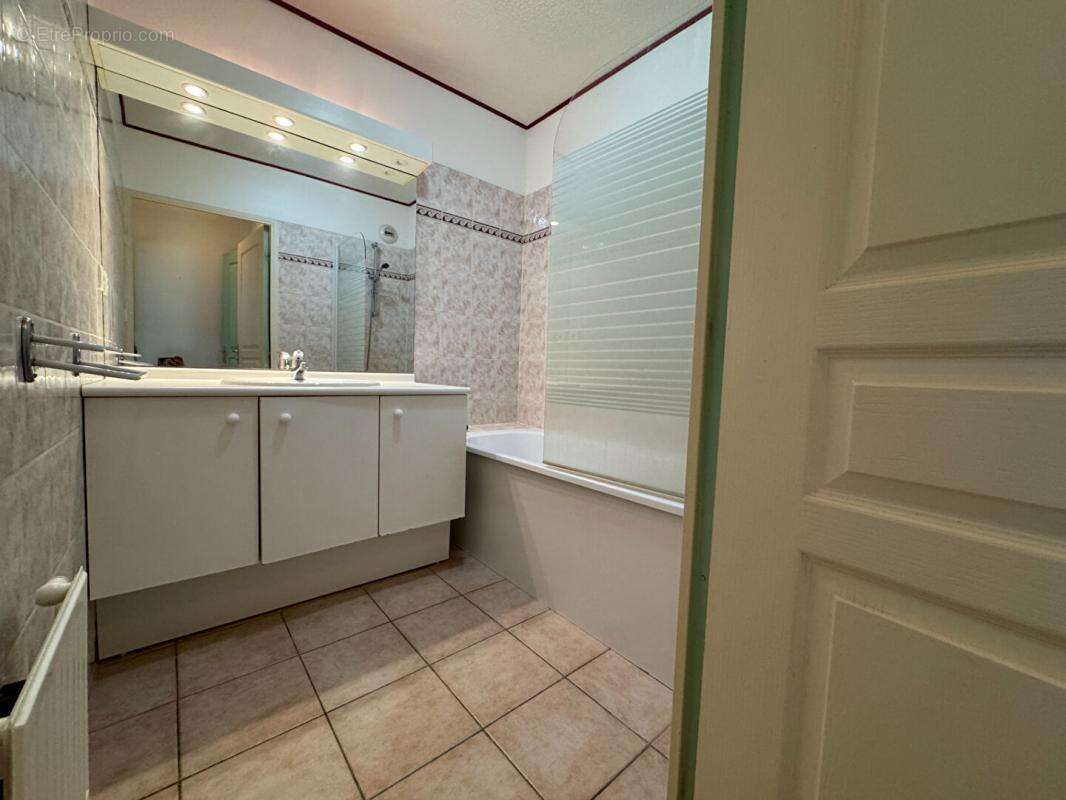 Appartement à MARSEILLE-13E