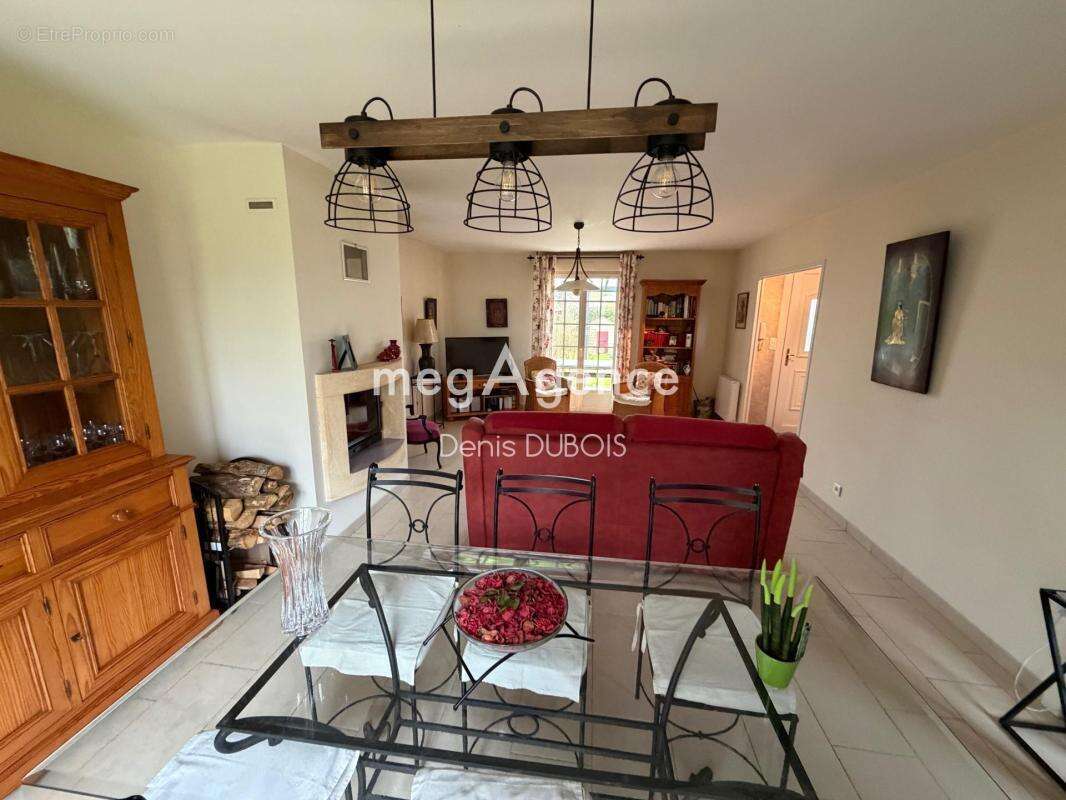 Maison à CONDE-SUR-SARTHE