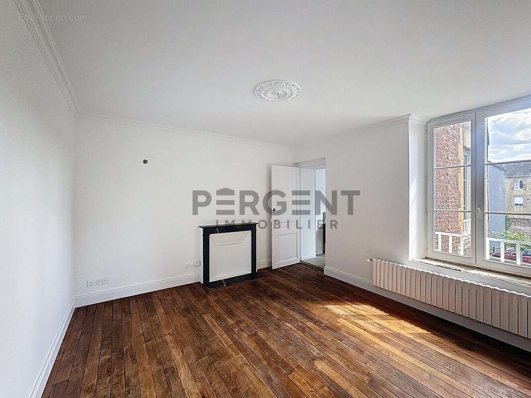 Appartement à CHARLEVILLE-MEZIERES