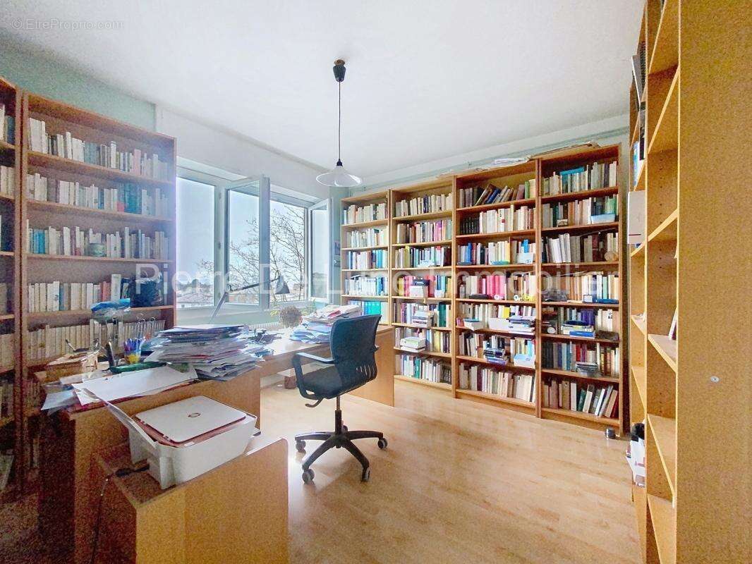 Appartement à LYON-5E