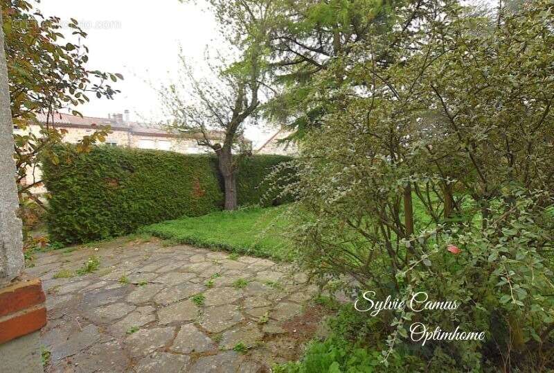 Maison de caractère – 233 m² – Fort potentiel – Sainte-Sigolène - photo 19