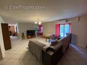 Maison à LA TOUR-D'AUVERGNE
