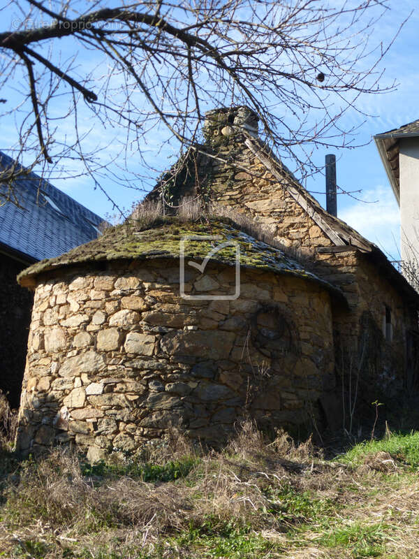 Maison à LAVAL-DE-CERE