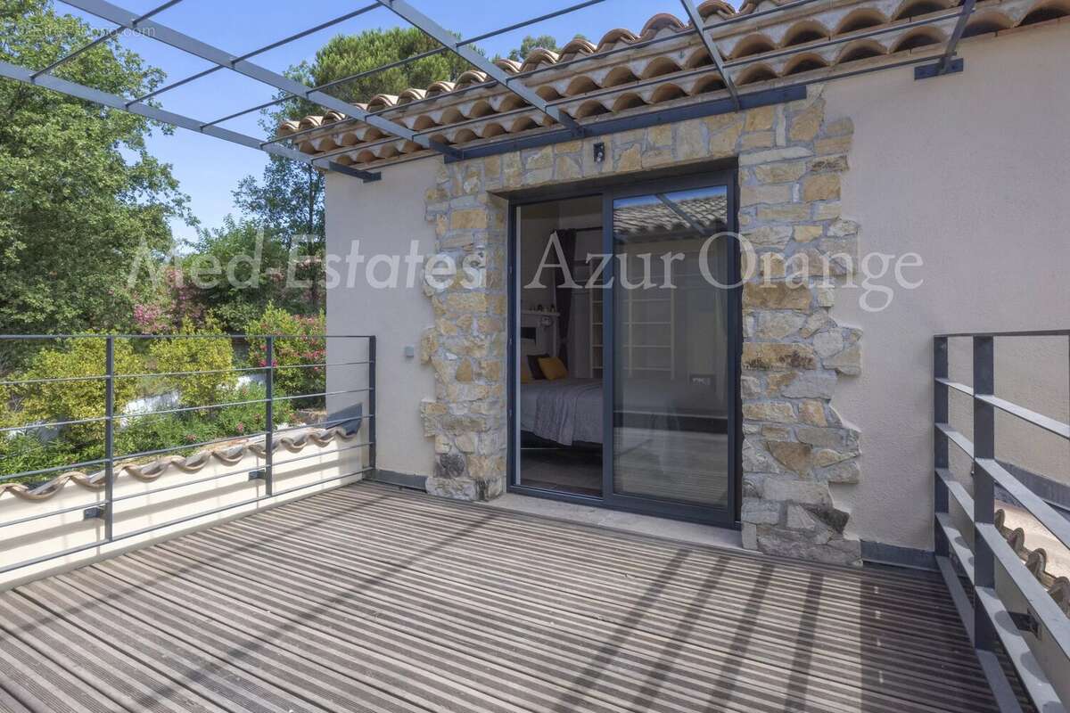 Appartement à GRIMAUD