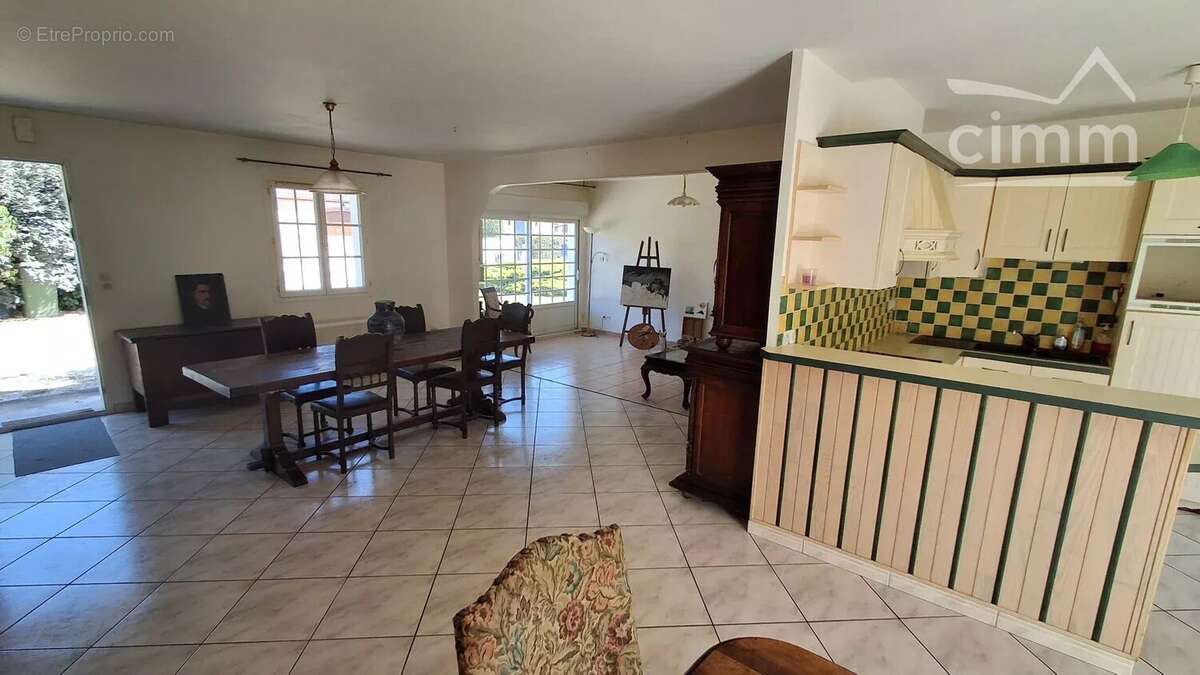 A VENDRE, NEUNG SUR BEUVRON, Maison de plain pied 3 chambres + bureau - photo 4