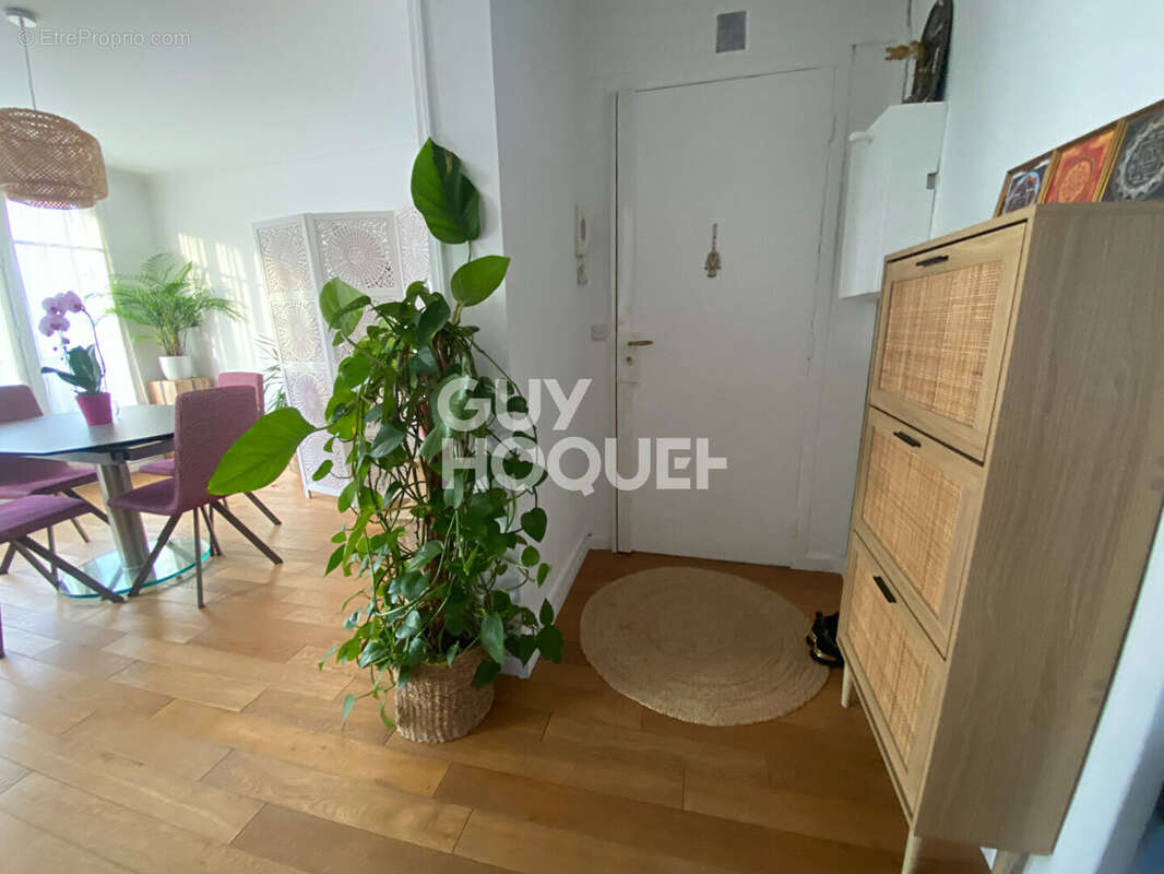 Appartement à VERSAILLES