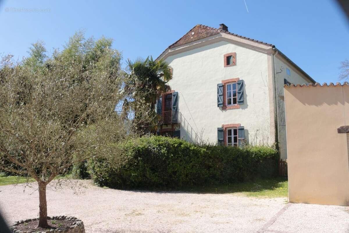 Maison à MADIRAN