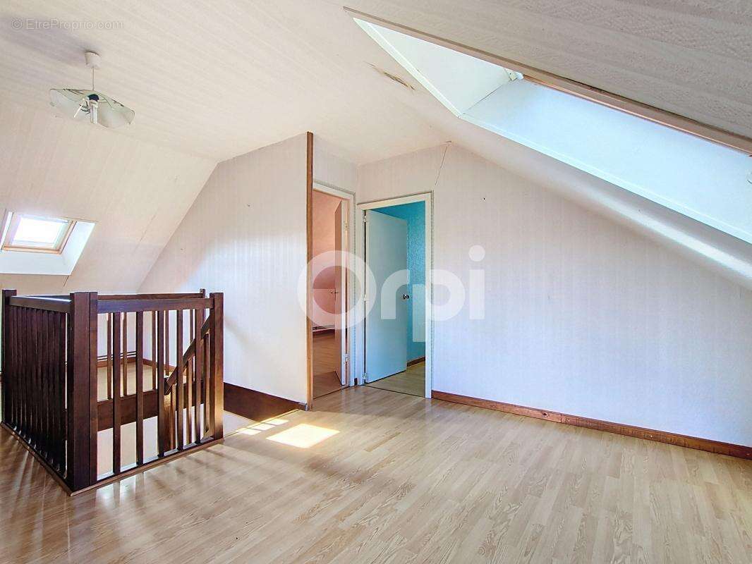 Maison à DOULEVANT-LE-CHATEAU