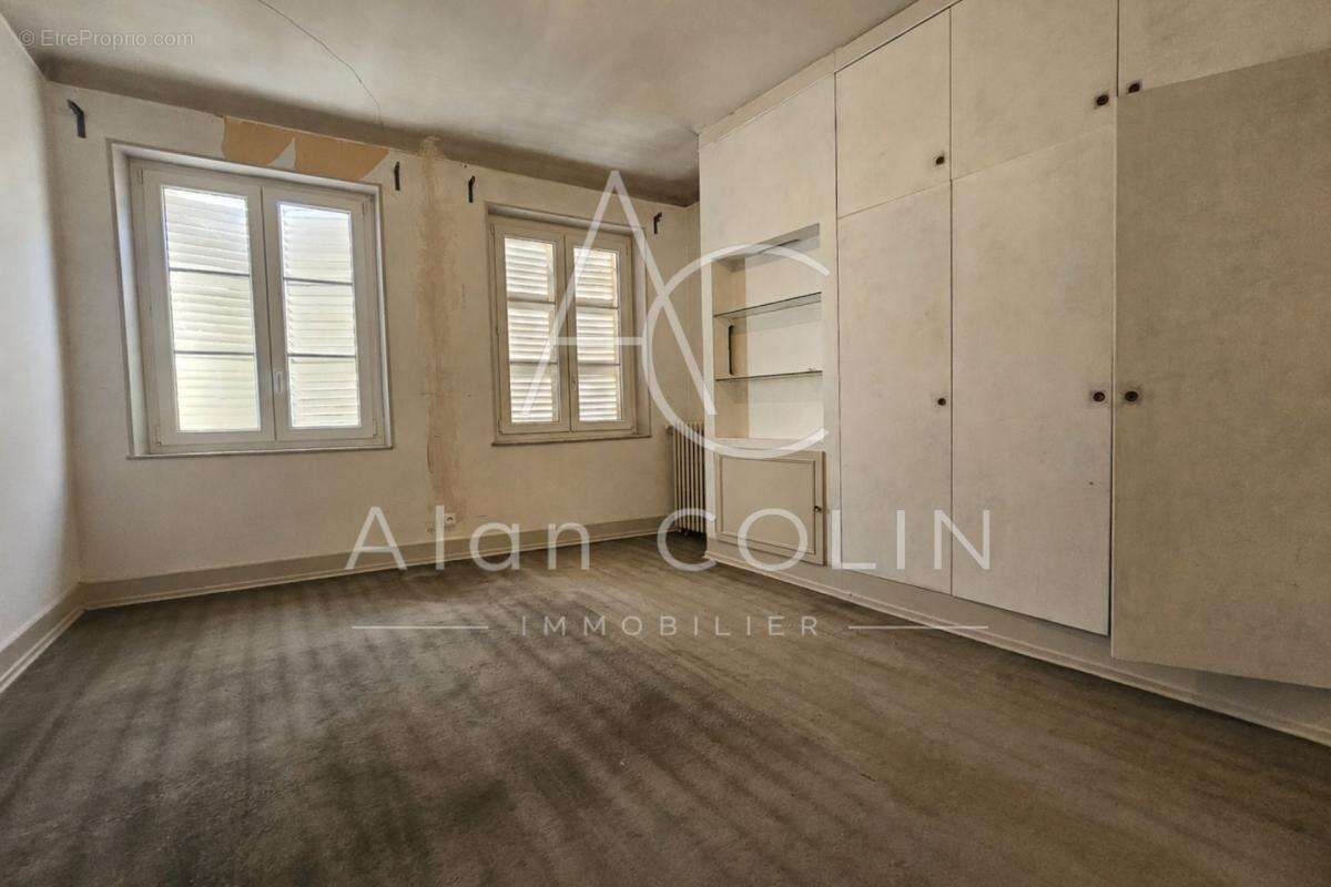 Immeuble de caractère à fort potentiel – 246 m² habitables - Sierck Les Bains - photo 13