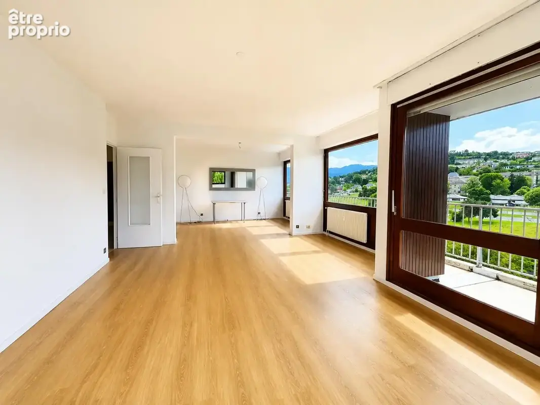 Spacieux T3 lumineux de 91 m2 avec balcon filant, vue dégagée - photo 2