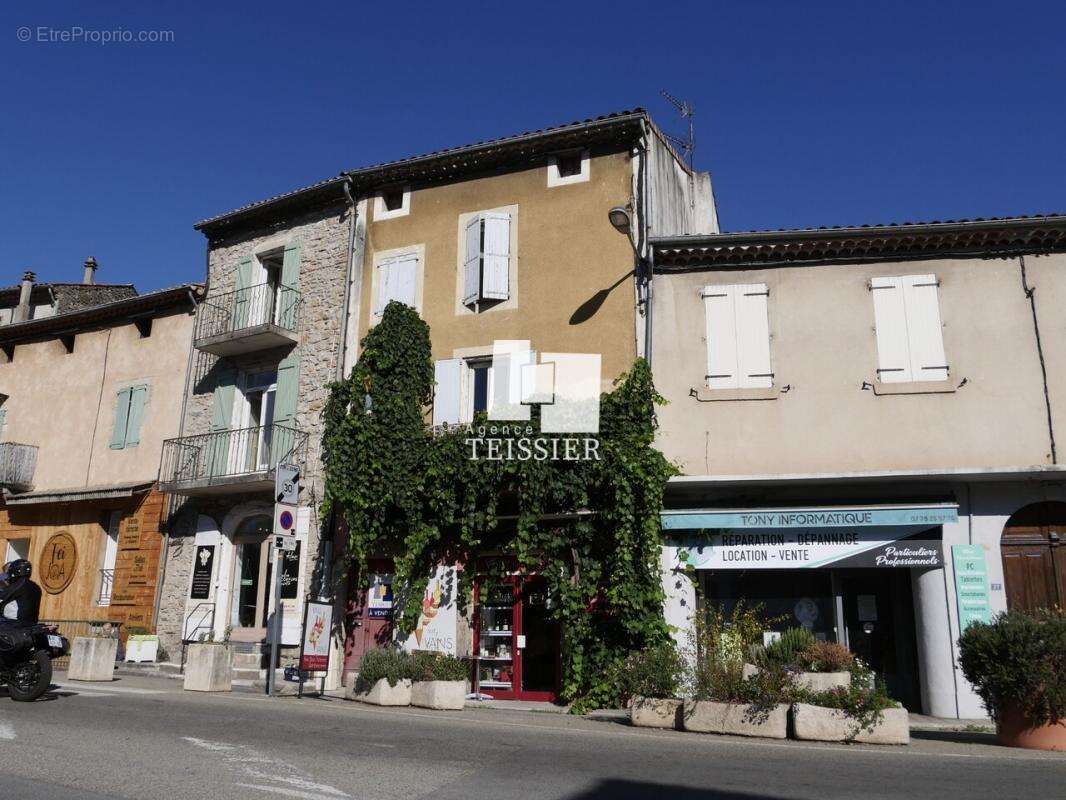 Appartement à LES VANS