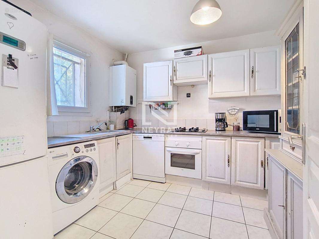 Maison à MONTAUROUX