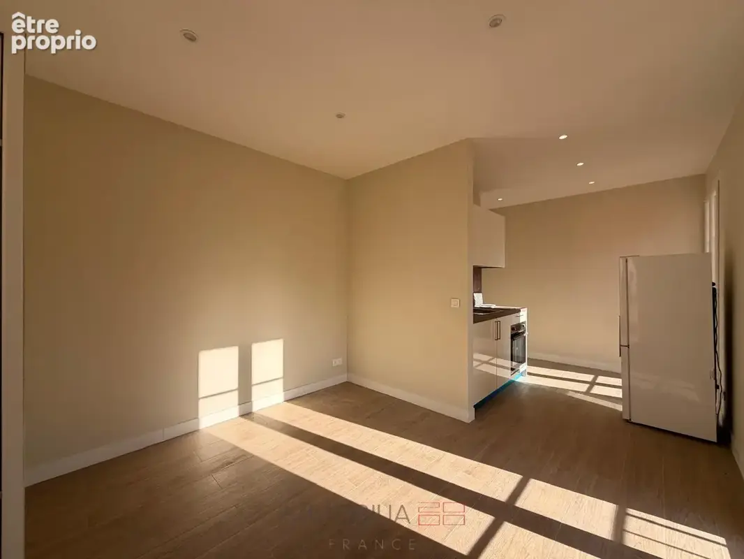 Maison niçoise entièrement rénovée, répartie en 5 appartements - photo 3