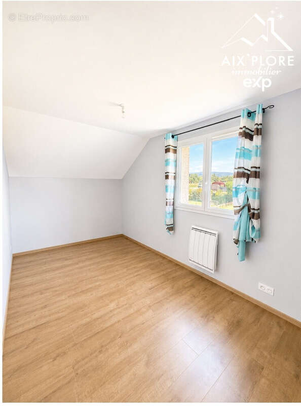 Maison 117 m² à Le Pont-De-Beauvoisin  - photo 9