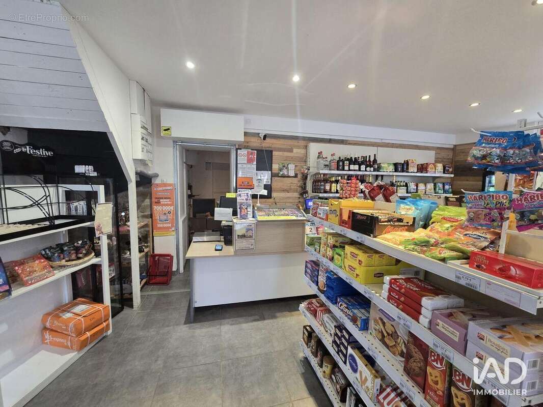 Photo 4 - Commerce à LOUISFERT
