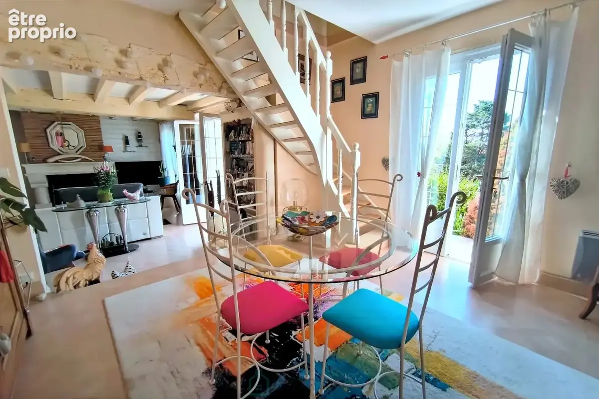 Maison contemporaine avec piscine, quartier residentiel - photo 3