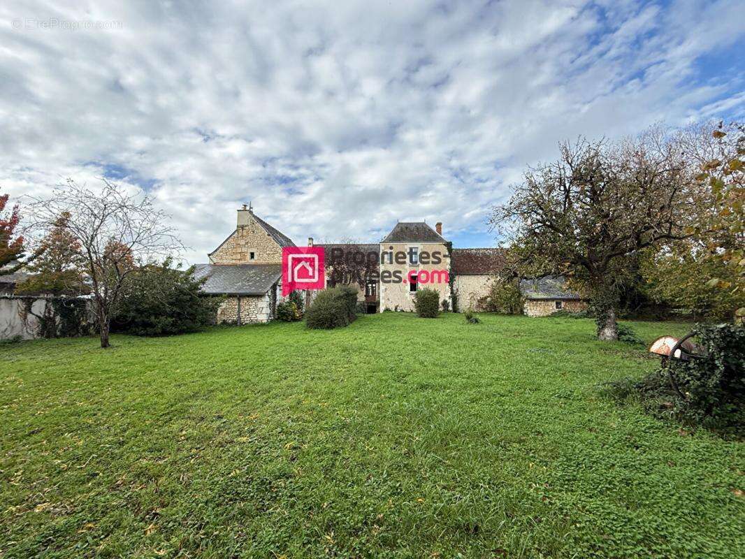 Maison - 15MN Sainte Maure De Touraine - Terrain 7800m2 - photo 14