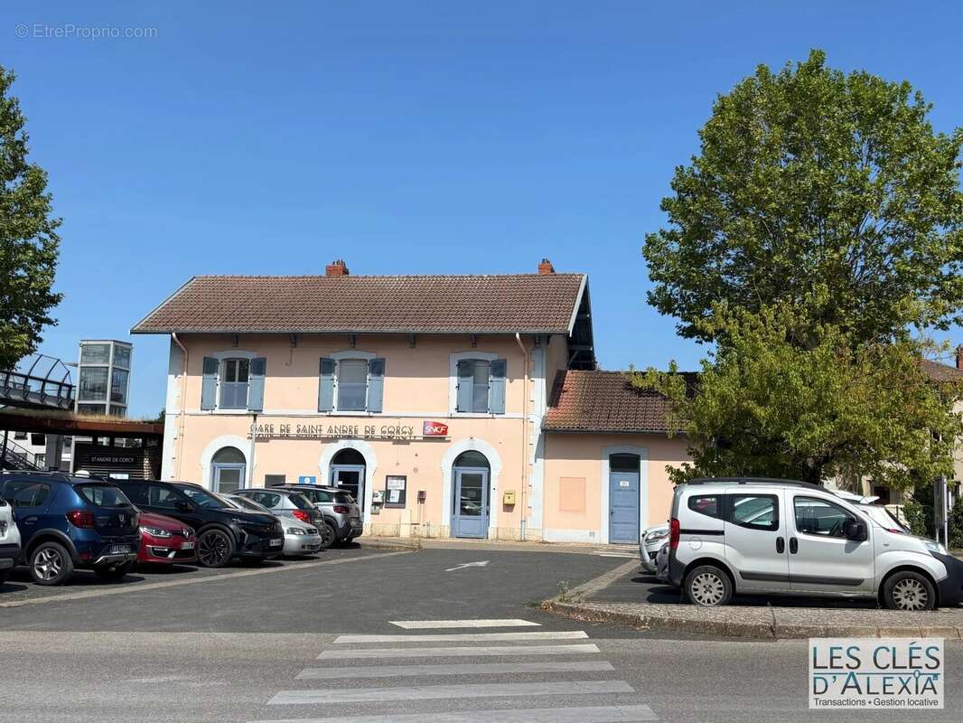 Appartement T2 de 53 m² avec jardin et garage – Saint-André-de-Corcy - photo 3