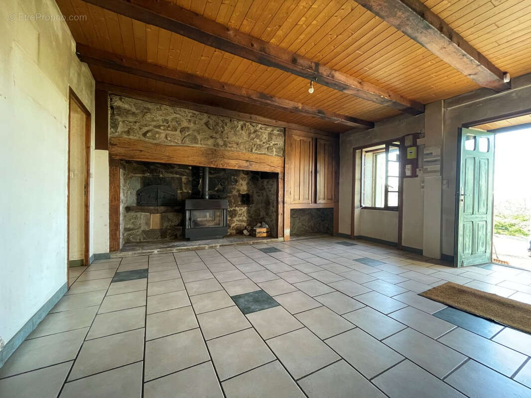 Maison à TREMOUILLE
