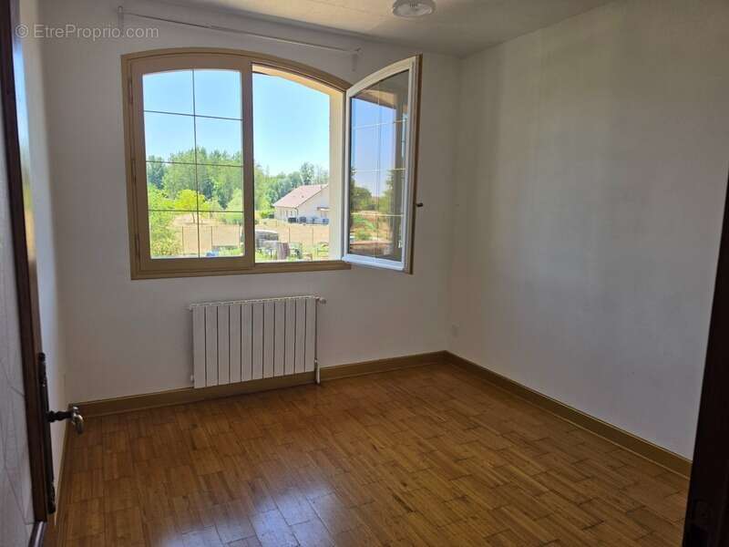 Maison à vendre 7 pièces 143m² perrigny sur l'ognon /  pontailler‑sur‑saône (21) - photo 12