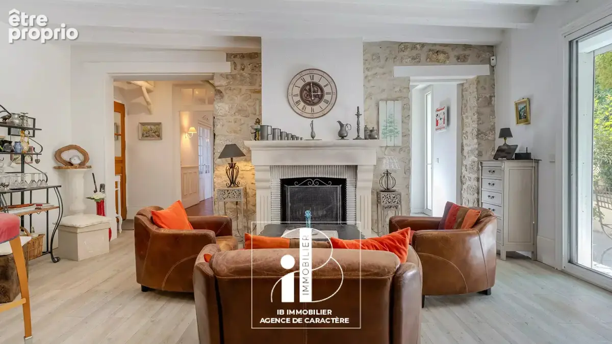 Saint pierre les nemours, maison de caractere  avec piscine de 217 m² et ces dependances sur un jardin de 1939 m² - photo 2