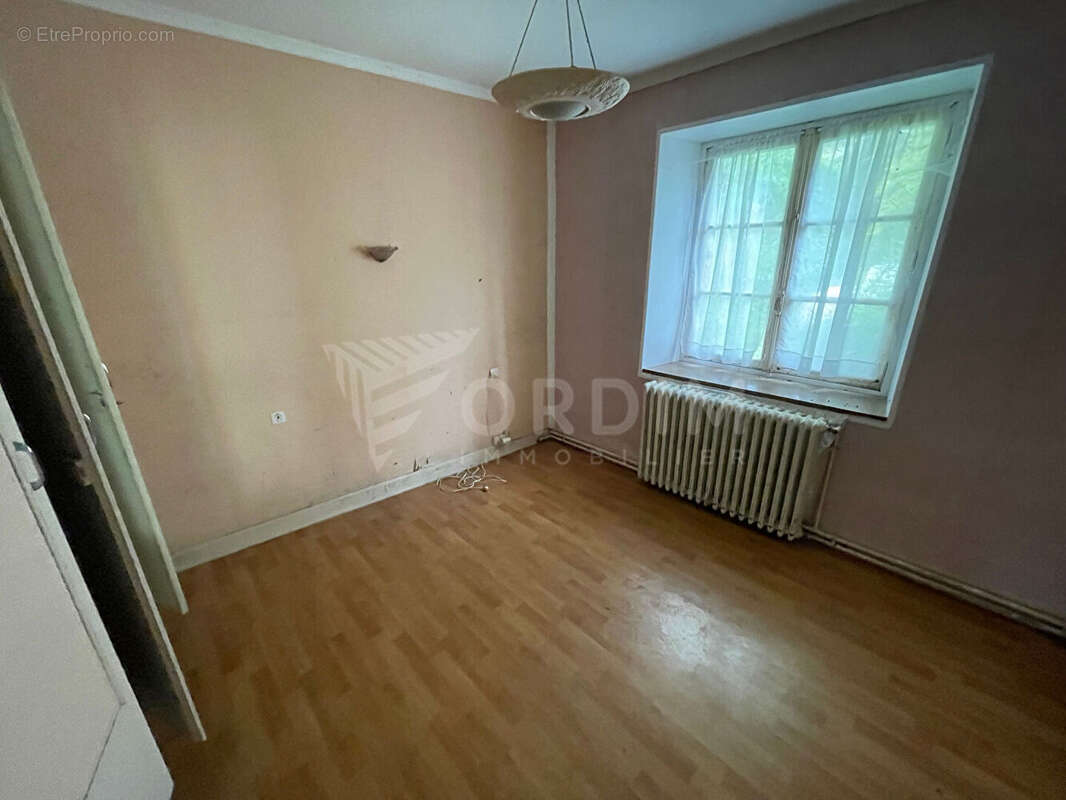 Maison à MERRY-LA-VALLEE