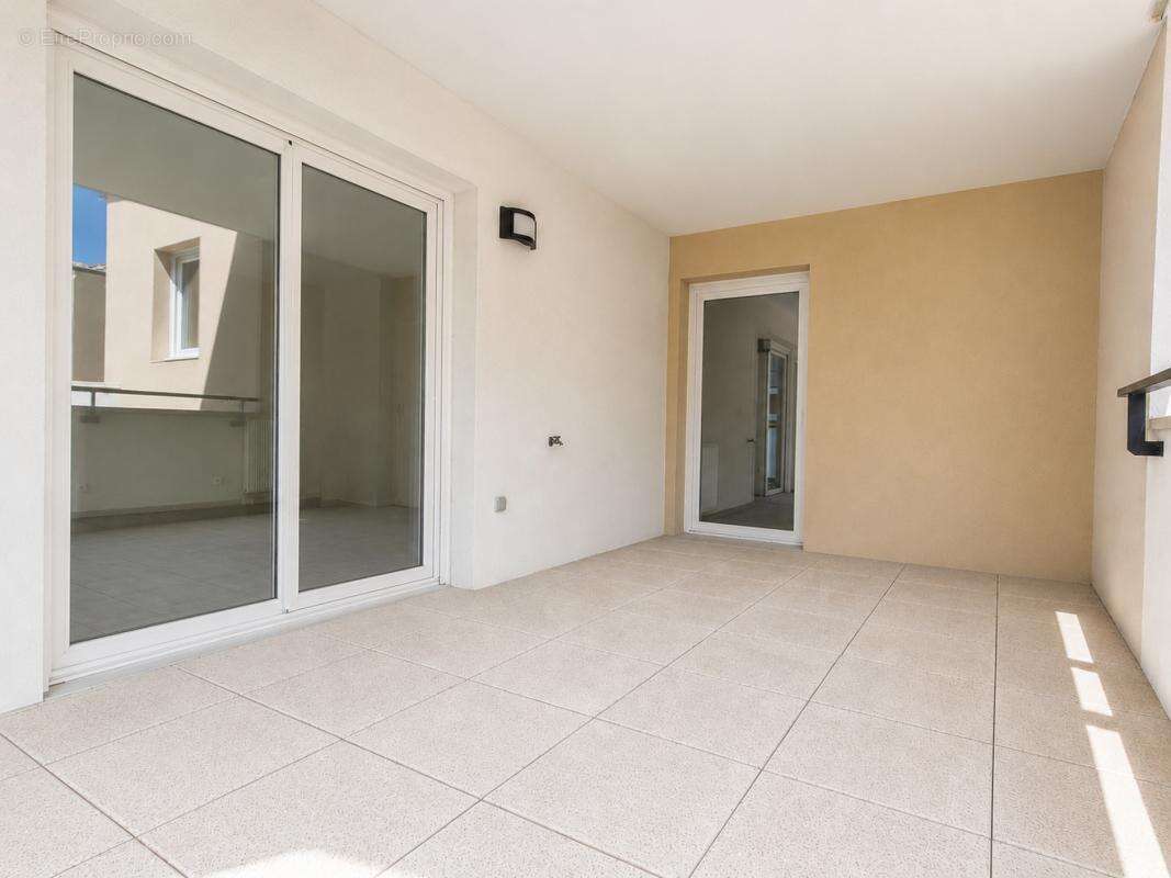 Appartement à SAINT-JEAN-DE-VEDAS