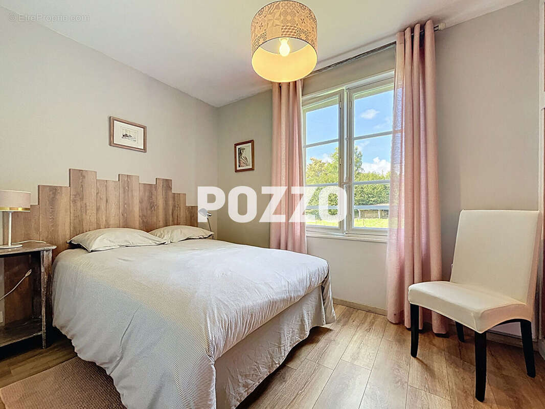 Maison à BRICQUEVILLE-LA-BLOUETTE