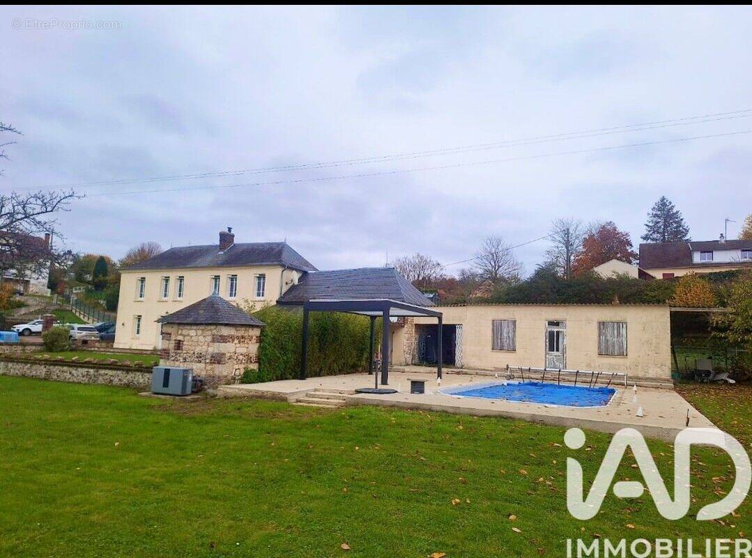 Photo 1 - Maison à LE TRAIT