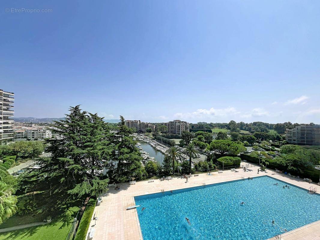 Appartement à MANDELIEU-LA-NAPOULE