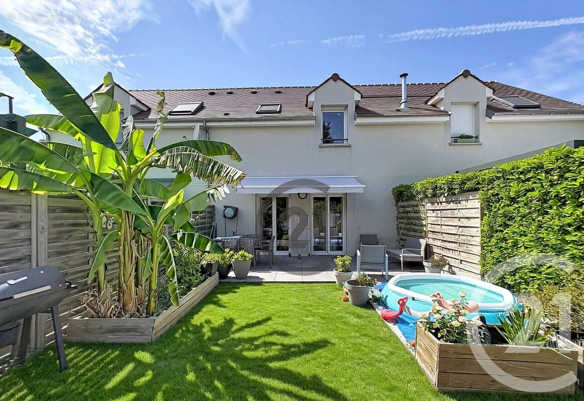 Maison à EVRY-GREGY-SUR-YERRE