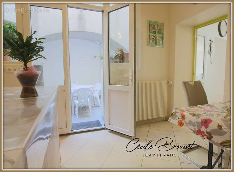 Appartement à ARLES-SUR-TECH