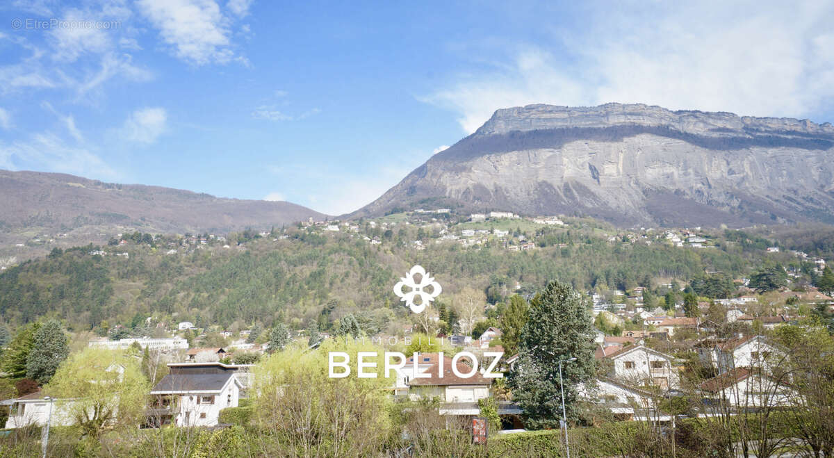 Appartement à MEYLAN
