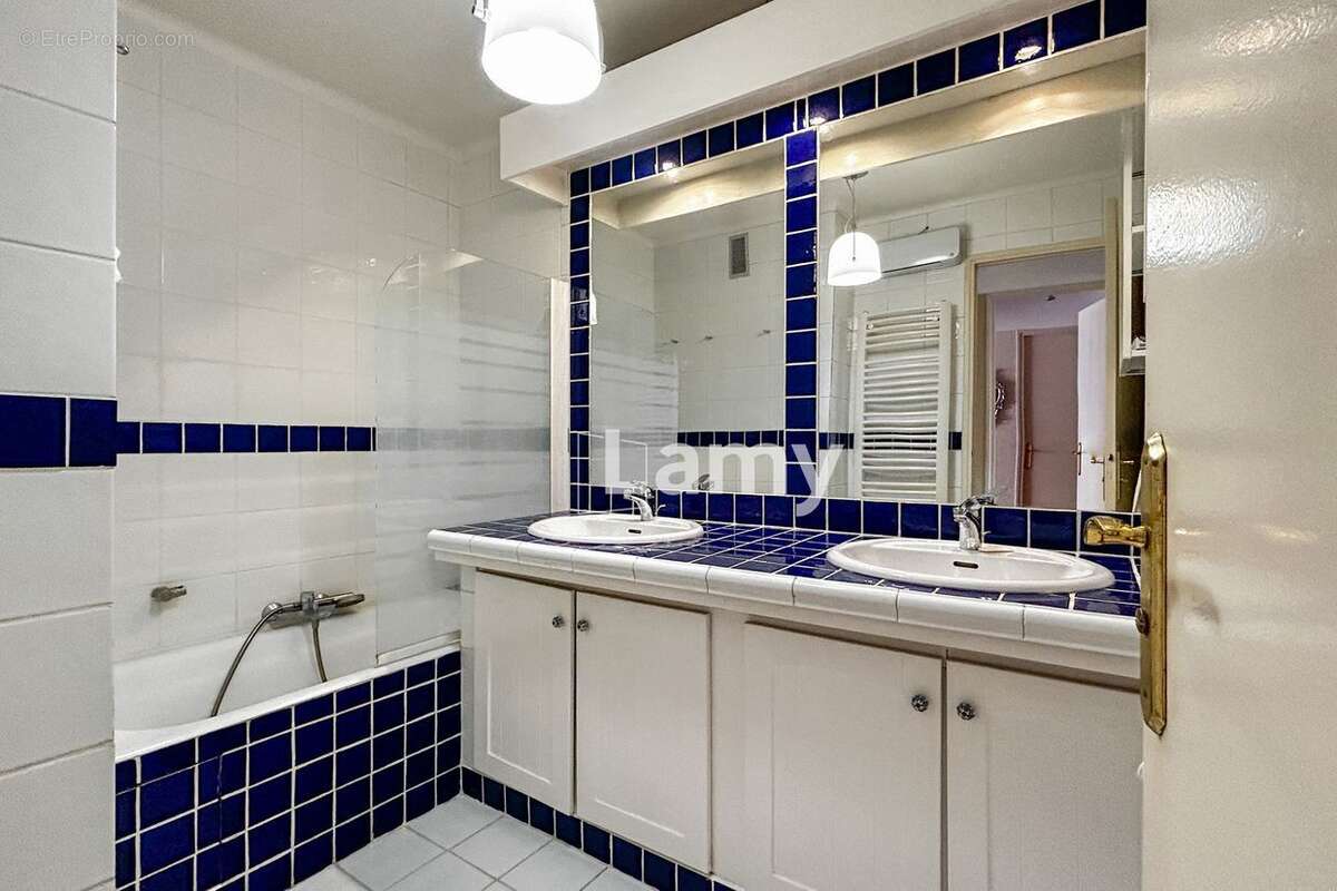 Appartement à MARSEILLE