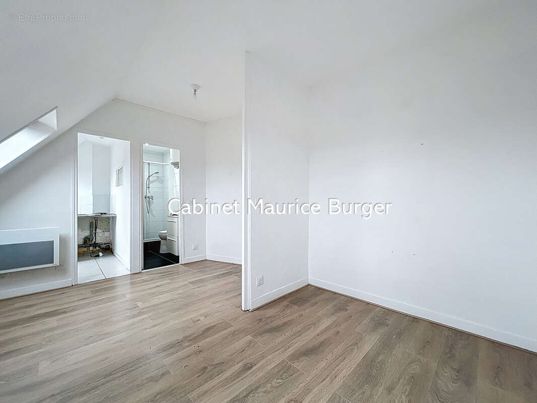 Appartement à PARIS-1E